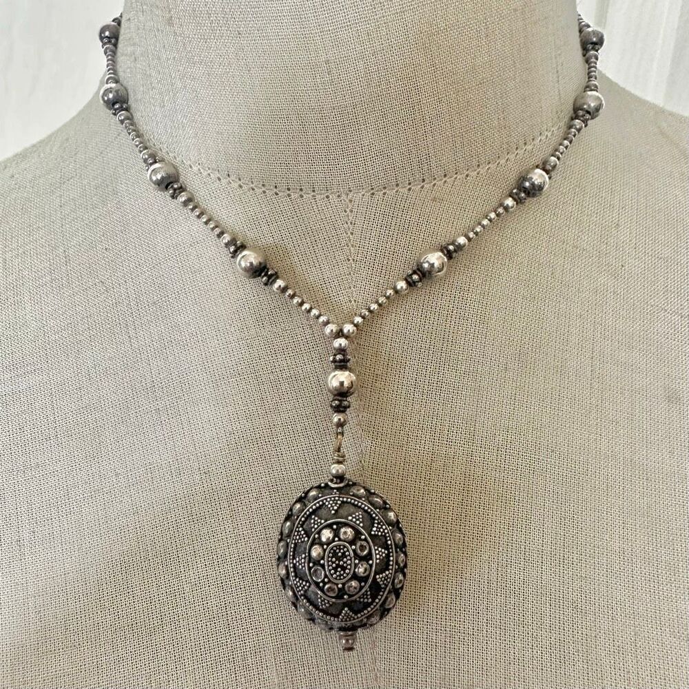 Artisan Bali Sterling Silver Graduated Bead Lariat Necklace
